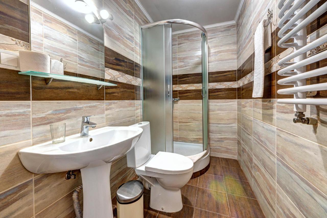 Hotel Gutsulia Bukovel Ngoại thất bức ảnh